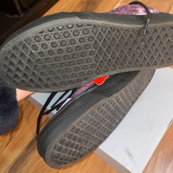 Brand new purple suede vans - Picture 2 of 3